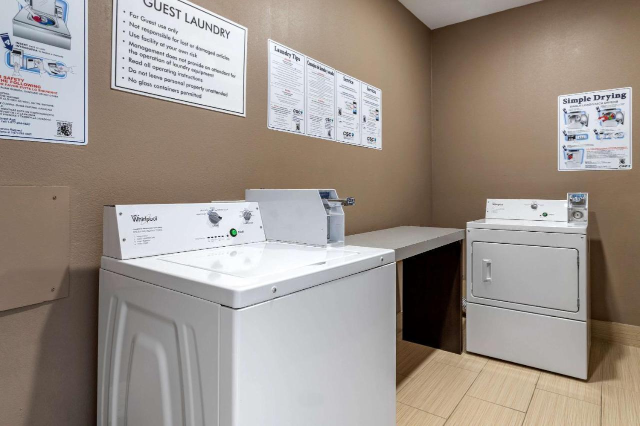 Comfort Inn & Suites Cleveland Extérieur photo