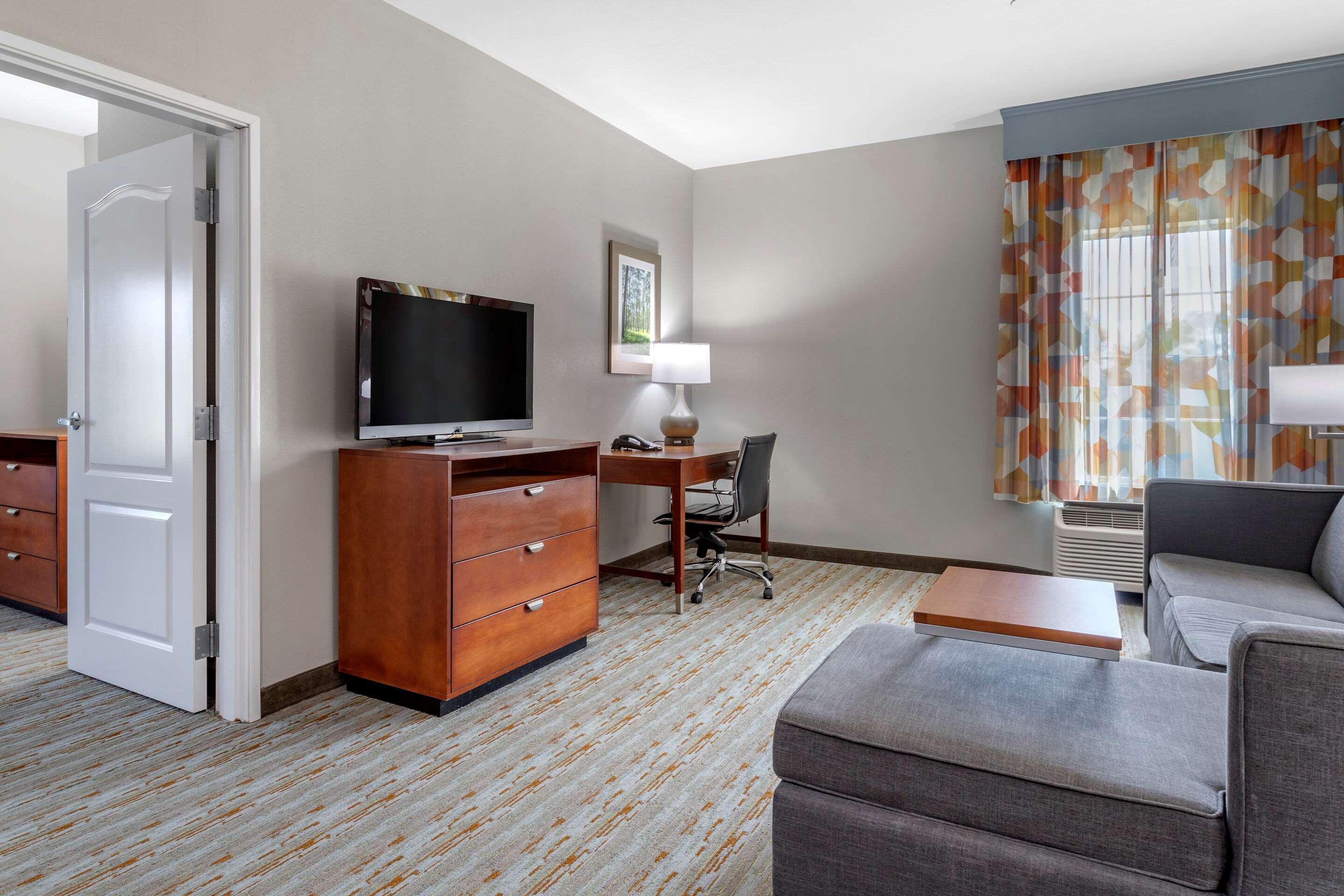 Comfort Inn & Suites Cleveland Extérieur photo